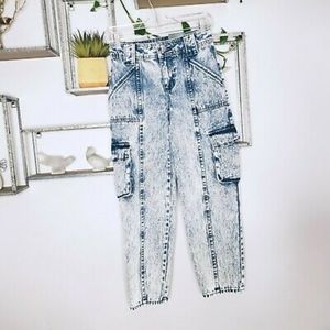 NWT Acid wash cargo jeans